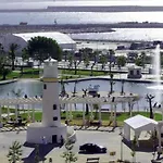 Reyna Apartamentos